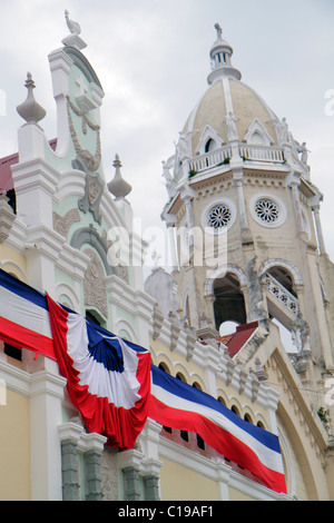 Panama, Lateinamerika, Mittelamerika, Panama City, Casco Viejo, San Francisco, Plaza Bolivar, Restaurierung, Erhaltung, Bolivar Palast, Regierungsgebäude, ausländischer Mini Stockfoto