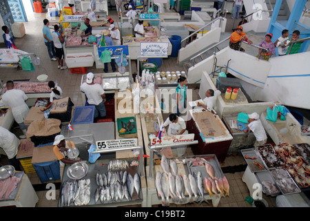 Panama Panama City, Ancon, Mercado de Mariscos, Markt, Händler, Shopping Shopper Shopper Shopper Shop Shops Markt Märkte Kauf Verkauf, Einzelhandel Geschäfte BU Stockfoto