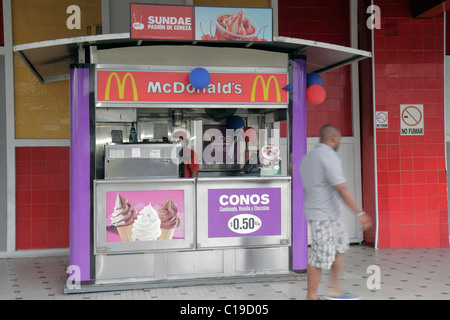 Panama, Lateinamerika, Mittelamerika, Panama City, Bella Vista, Via Espana, McDonald's, Burger, Hamburger, Fast Food, Restaurants, Restaurants, Restaurants, Cafés, Ameri Stockfoto