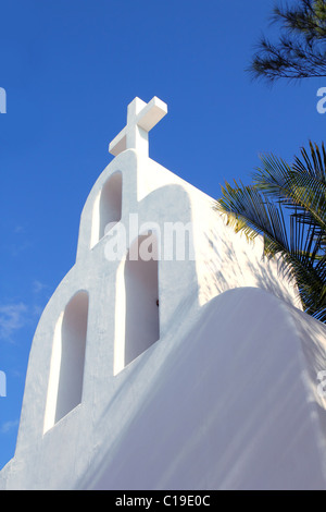 Playa del Carmen weiße mexikanischen Kirche Bögen Glockenturm Riviera Maya Stockfoto