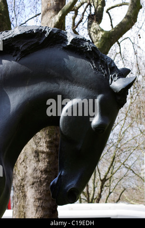 Ein Denkmal der Tiere kämpfte in den großen Kriegen, "sie hatte keine Wahl" London England Stockfoto