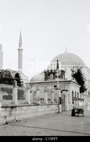 Die Hagia Sophia in Sultanahmet in Istanbul in der Türkei im Nahen Osten Asien. Straße Geschichte Osmanisches Reich historischen Byzanz Byzanz Reportage Travel Stockfoto