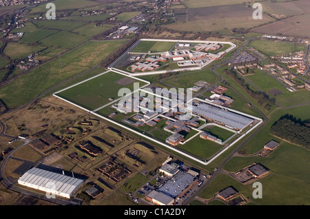 Luftaufnahme des HM Featherstone Prison und des Brinsford Prison Featherstone Wolverhampton Stockfoto