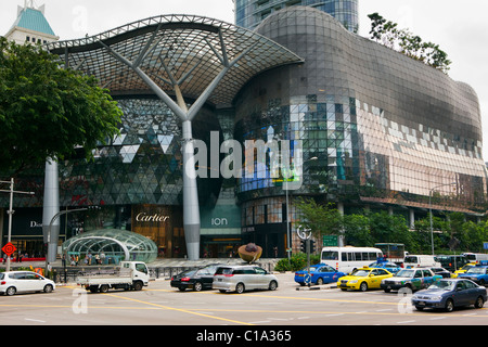 ION Orchard Mall, in der Einkaufsstraße Orchard Road, Singapur Stockfoto