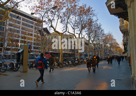 Passeig de Gracia im Winter Stadtteil Eixample Barcelona Catalunya Spanien Europa Stockfoto