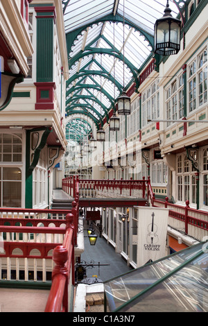 Das Cardiff Castle Arcade Stockfoto