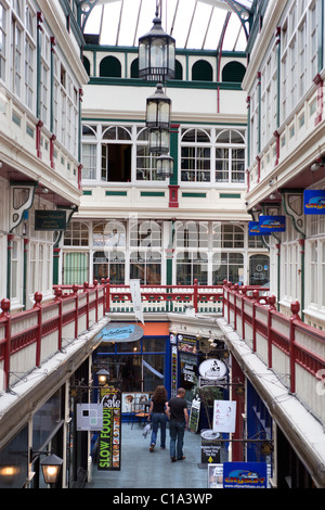 Das Cardiff Castle Arcade Stockfoto