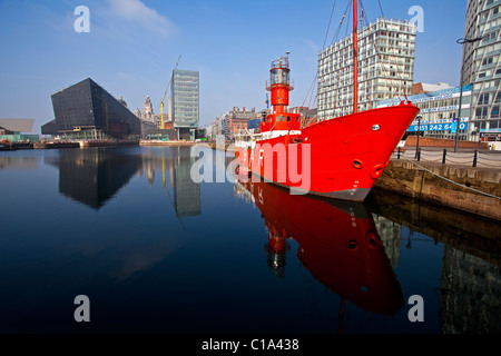 Der Planet Lightsip vertäut im Albert dock, Liverpool Merseyside UK Stockfoto