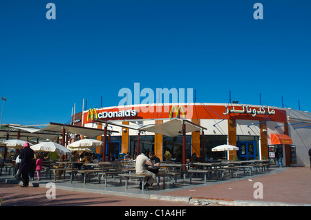 McDonalds fast-Food-Restaurant am Strand Agadir Marokko-Südafrika Souss Stockfoto