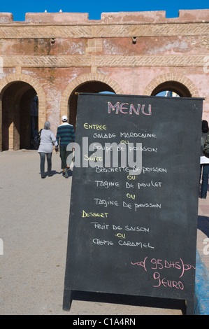 Aussenansicht Restaurant Medina der alten Stadt Essaouira zentralen Marokko in Nordafrika Stockfoto