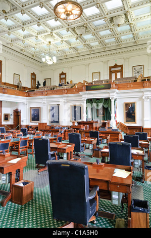 AUSTIN, Texas, Vereinigte Staaten — Innenministerium der Senatskammer der Legislative des Bundesstaates Texas im Texas State Captiol in Austin, Texas. Der Senat besteht aus 31 Mitgliedern. Stockfoto