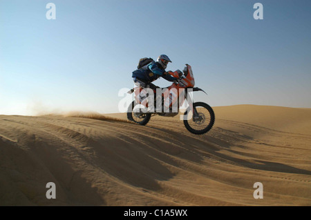 Die Pharaonen International Cross Country Rally umfasst sieben Tage Wüste fahren für Motorradfahrer, Pkw und LKW. Stockfoto