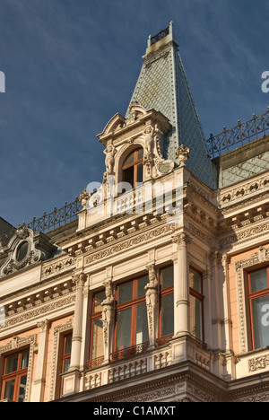 Details der Jugendstil-Fassade des Gebäudes am Piotrkowska-Straße in Łódź, Łódzkie, Polen Stockfoto