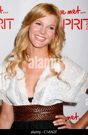 Amber Borycki Esprit Grand Opening Feier statt im Esprit Santa Monica auf der Third Street Promenade. Los Angeles, Stockfoto