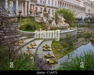 Neptunbrunnen (1893), Cheltenham, Gloucestershire, UK. Stockfoto