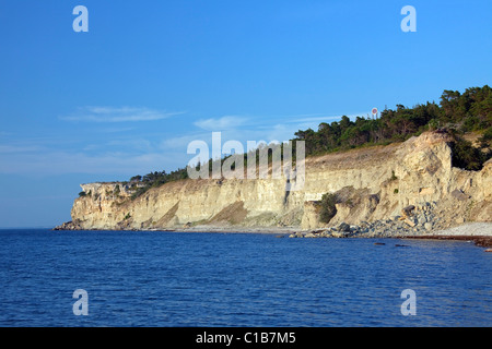 Kalksteinfelsen Högklint / Hoegklint in der Nähe von Visby, Insel Gotland, Schweden Stockfoto