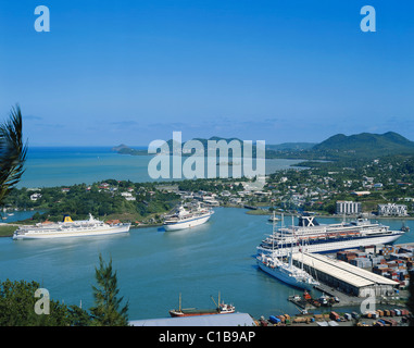 Kreuzfahrtschiffe in Castries Harbour, St. Lucia, Karibik West Indies Stockfoto