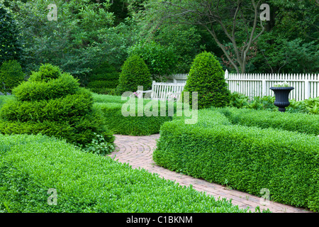 Pfad im englischen Garten. Stockfoto