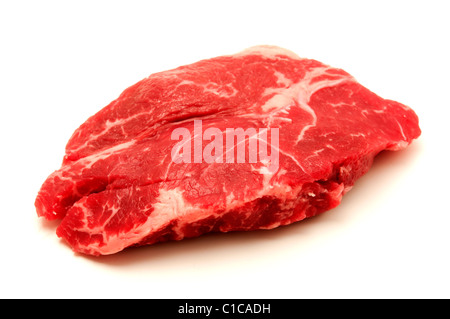 Rohe Sirloin-Steak auf einem weißen Hintergrund Stockfoto