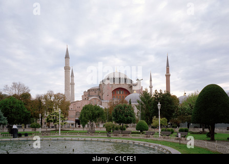 Die Hagia Sophia Hagia Sophia in Sultanahmet in Istanbul Türkei in Naher Osten Asien. Landschaft Skyline Moschee Osmanischen byzantinische Architektur Gebäude Reisen Stockfoto