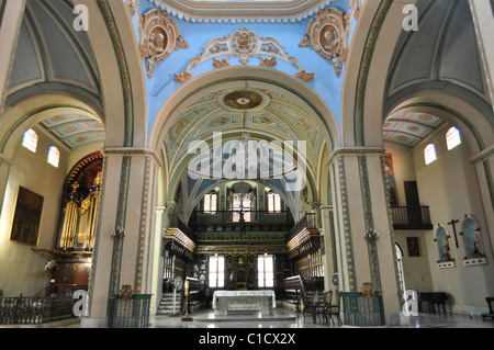 Santiago De Cuba, die Catedral De La Asuncion, Innenraum Stockfoto