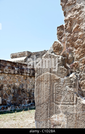 Teil der Stele zur Sonne Berechnungen in Pre Columbian archäologische Ruinen der alten Zapoteken Kapital Stadt von Monte Alban Stockfoto