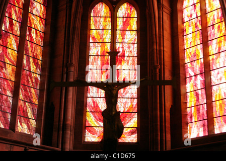 Frankreich, Vogesen, Saint Die des Vosges, zeitgenössische Glasfenster der Kathedrale Stockfoto