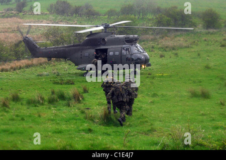 er Puma HC1 wurde zuerst im Jahr 1971 und die RAF verfügt derzeit über eine Flotte von 33 Flugzeuge zur Verfügung, um die Front-Line Support Stockfoto