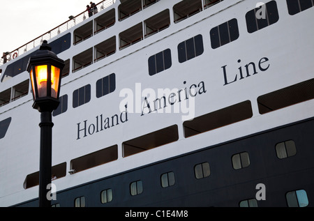 Holland America Line Kreuzfahrtschiff angedockt ms Ryndam in Key West, Florida, USA Stockfoto
