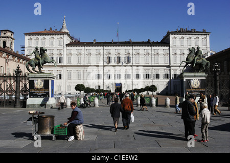 Italien, Piemont, Turin Stadt, der Piazza Castelo, Palazzo Reale, Königspalast gebaut im Jahre 1646 Stockfoto