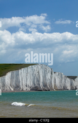 Sieben Schwestern Kreidefelsen, gesehen von Cuckmere Haven, in der Nähe von Seaford, East Sussex, England, Vereinigtes Königreich Stockfoto