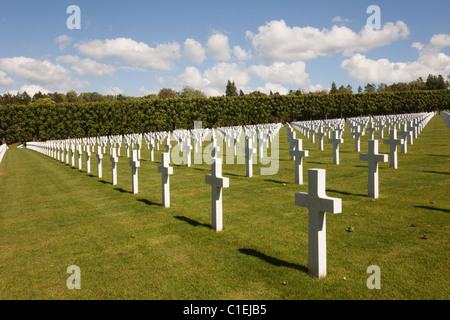 Romagne-Gesnes, Maas, Frankreich. Reihen von weißen Grabsteinen in Meuse-Argonne amerikanischen Soldatenfriedhof WW1 Schlacht von Verdun Stockfoto