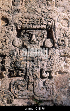 Mexiko, Yucatan-Zustand, Maya-Stätte Chichén Itzá, einem Flachrelief auf einen Tempel Stockfoto