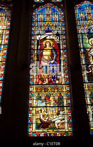 Frankreich, Rhone, Lyon, Glasfenster in der Basilika Saint Martin d'Ainay auf der Halbinsel Stockfoto