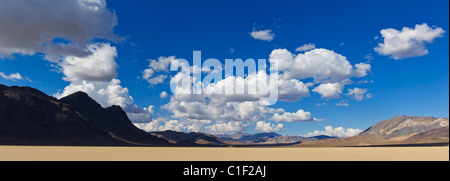 Die Tribüne in Rennstrecke Tal Racetrack Playa, Death Valley Nationalpark, Kalifornien Stockfoto