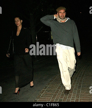 Billy Zane unterwegs im Grove nach dem Abendessen mit einer Freundin in Los Angeles, Kalifornien - 12.05.09 Agent 47 / Stockfoto