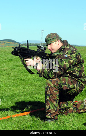 Die UGL ist von Heckler & Koch hergestellt und ist ausgestattet, um das Gewehr L85. Es ist eine einzige Schuss Waffe mit eine seitliche Öffnung Verschluss Stockfoto