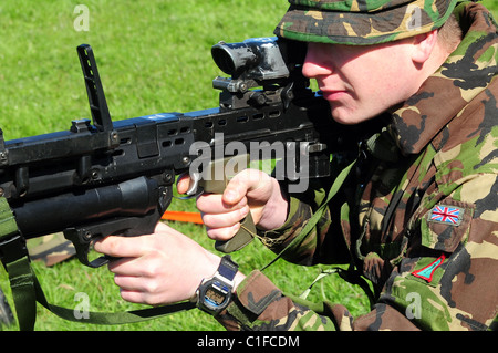 Die UGL ist von Heckler & Koch hergestellt und ist ausgestattet, um das Gewehr L85. Es ist eine einzige Schuss Waffe mit eine seitliche Öffnung Verschluss Stockfoto