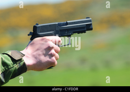 Die P226 wurde entworfen für den Eintritt in die XM9-Pistole Testversionen, die von der US Army im Jahr 1984 im Auftrag der USA stattfanden eine Stockfoto