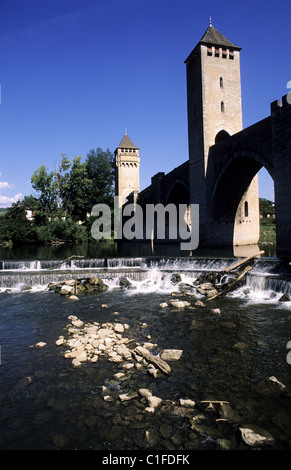 Frankreich, Lot, Cahors, le Pont Valentre Sur le Fleuve viel Stockfoto