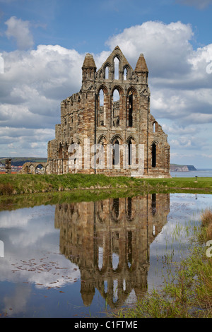 Whitby Abbey Ruinen (ca. 1220), Whitby, North Yorkshire, England, Vereinigtes Königreich Stockfoto