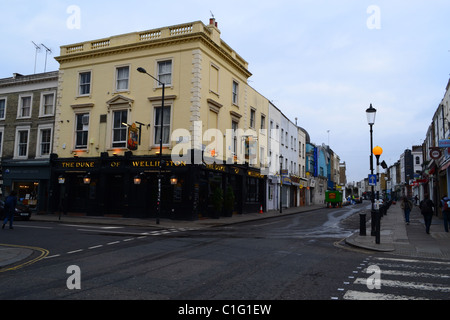 'Herzog von Wellington' Pub, Portobello Road, Notting Hill, London, Uk ARTIFEX LUCIS Stockfoto