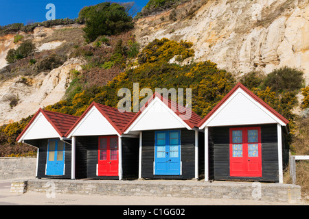 Strandhütten auf Branksome Chine Poole Dorset Stockfoto