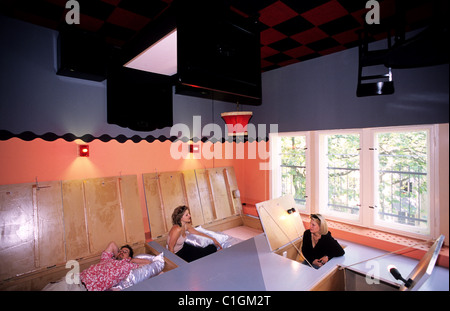 Deutschland, Berlin, Propeller Island City Lodge (Hotel), Zimmer auf den Kopf gestellt Stockfoto