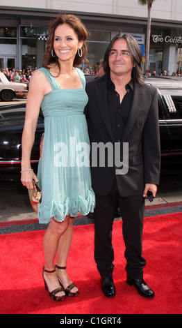 Amy Brenneman, Brad Silberling Premiere von "Land of the Lost" Grauman Chinese Theatre Hollywood, Kalifornien - 30.05.09 Stockfoto