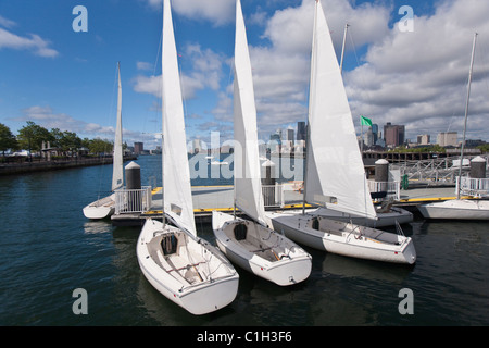 Segelboote an einem Hafen, Boston, Suffolk County, Massachusetts, USA Stockfoto