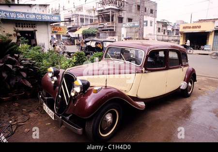 Vietnam, Ho-Chi-Minh-Stadt, Cholon, alte Traction-Avant von Citroen noch gebräuchlich, aus der französischen Zeit Stockfoto