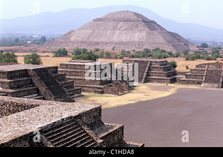 Mexiko, Mexico State, Teotihuacan, vorspanischen Stadt Weltkulturerbe der UNESCO, Pyramide der Sonne Stockfoto