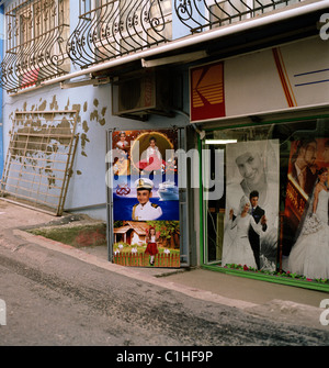 Dokumentarische Fotografie - Fotografie Studio in einer Straßenszene in Fener und Balat in Istanbul in der Türkei im Nahen Osten Asien. Stockfoto
