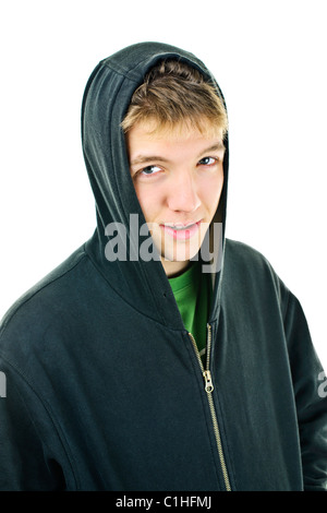Porträt von lächelnden jungen Mann mit Hoodie isoliert auf weißem Hintergrund Stockfoto